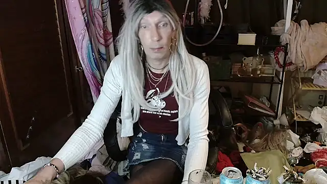 Ombeline1 online show from October 2025 04:24:01 AM