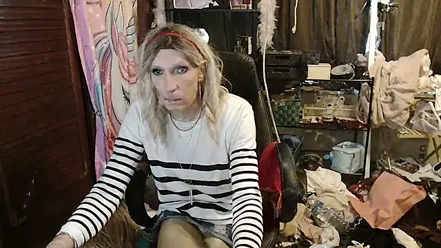 Ombeline1 online show from November 2025 02:07:02 PM