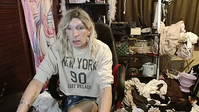 Ombeline1 online show from November 2025 05:34:01 PM