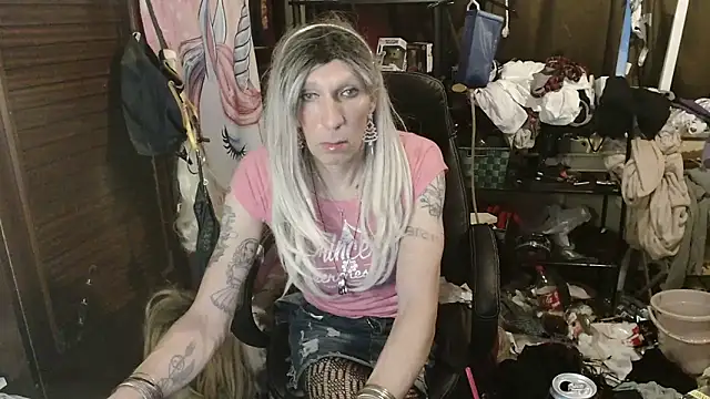 Ombeline1 online show from January 2026 04:23:02 PM