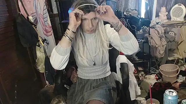 Ombeline1 online show from January 2026 01:04:01 PM