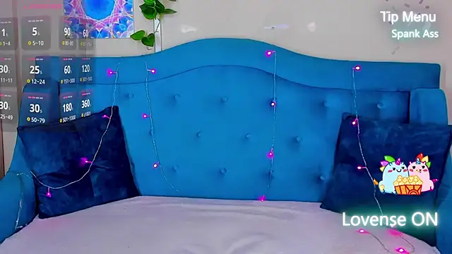 MilliStrii online show from November 2025 01:40:01 AM