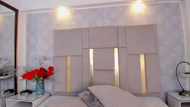 Camilaa Sanchez  online show from February 2026 12:32:02 PM