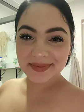 Lia Hurley online show from September 2025 02:07:02 PM