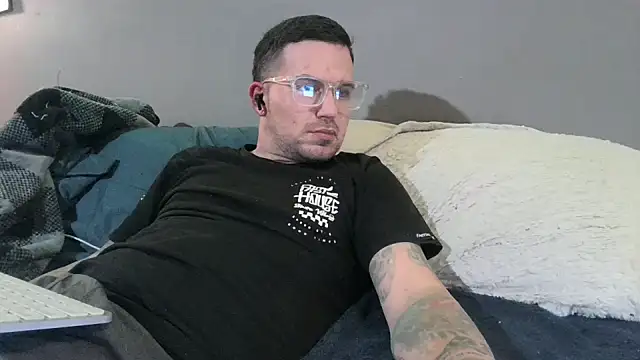 Snapshot of bigcocktat2dude603 chatting on December 2024 09:57:01 PM bigcocktat2dude603 online show from December 2024 09:57:01 PM