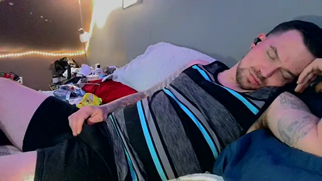 Snapshot of bigcocktat2dude603 chatting on February 2025 10:28:02 PM bigcocktat2dude603 online show from February 2025 10:28:02 PM