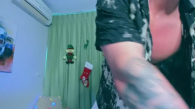 Snapshot of Samuel_Andrew chatting on December 2024 03:14:02 AM Samuel Andrew online show from December 2024 03:14:02 AM