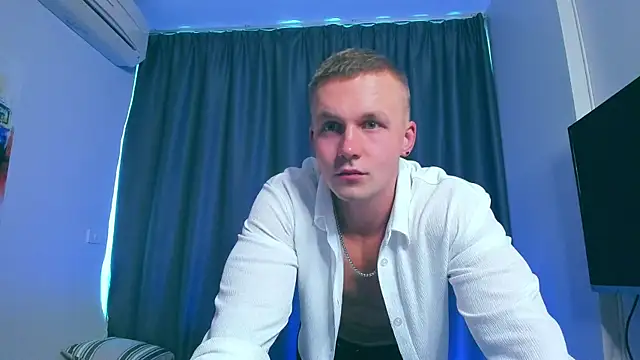 Snapshot of Samuel_Andrew chatting on January 2025 04:03:01 AM Samuel Andrew online show from January 2025 04:03:01 AM