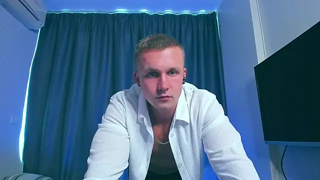 Snapshot of Samuel_Andrew chatting on January 2025 07:07:02 AM Samuel Andrew online show from January 2025 07:07:02 AM