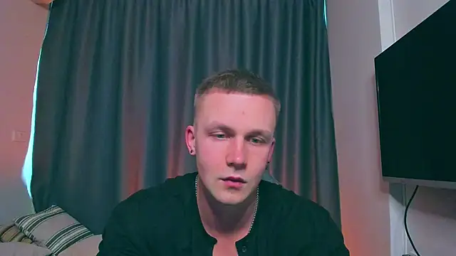 Snapshot of Samuel_Andrew chatting on February 2025 01:30:02 AM Samuel Andrew online show from February 2025 01:30:02 AM