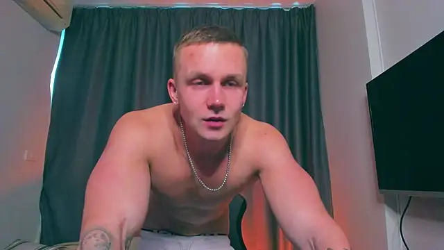 Snapshot of Samuel_Andrew chatting on March 2025 01:43:01 AM Samuel Andrew online show from March 2025 01:43:01 AM