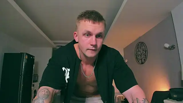 Snapshot of Samuel_Andrew chatting on September 2025 03:41:02 AM Samuel Andrew online show from September 2025 03:41:02 AM