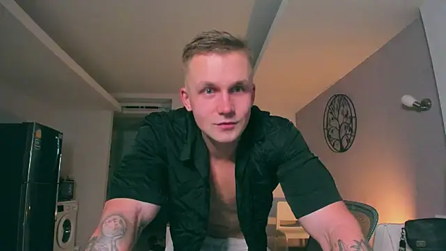 Snapshot of Samuel_Andrew chatting on September 2025 03:22:01 AM Samuel Andrew online show from September 2025 03:22:01 AM