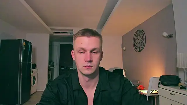 Snapshot of Samuel_Andrew chatting on October 2025 04:45:02 AM Samuel Andrew online show from October 2025 04:45:02 AM