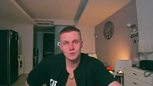 Snapshot of Samuel_Andrew chatting on October 2025 02:12:02 AM Samuel Andrew online show from October 2025 02:12:02 AM