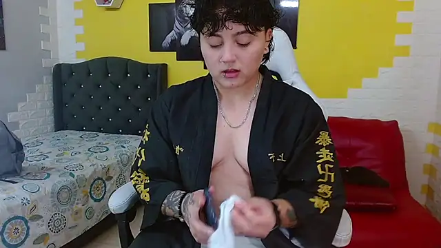 isabeautyx19 online show from March 2026 02:02:02 AM