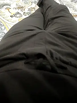 Snapshot of ak007_desire chatting on November 2025 04:17:02 PM ak007 desire online show from November 2025 04:17:02 PM