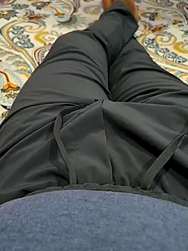 Snapshot of ak007_desire chatting on December 2025 04:13:01 PM ak007 desire online show from December 2025 04:13:01 PM