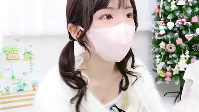 Snapshot of -minami- chatting on December 2025 12:11:02 PM -minami- online show from December 2025 12:11:02 PM