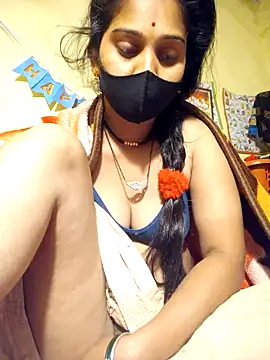 Snapshot of Hi_Radhika chatting on January 2025 02:00:02 AM Hi Radhika online show from January 2025 02:00:02 AM