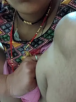 Snapshot of Hi_Radhika chatting on February 2025 12:28:01 AM Hi Radhika online show from February 2025 12:28:01 AM