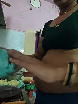 Snapshot of Hi_Radhika chatting on February 2025 01:26:01 AM Hi Radhika online show from February 2025 01:26:01 AM