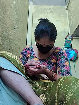 Snapshot of Hi_Radhika chatting on October 2025 01:48:02 AM Hi Radhika online show from October 2025 01:48:02 AM