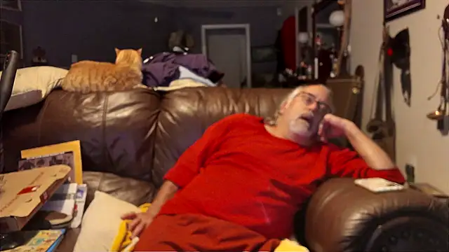 Snapshot of PincheDave4u chatting on December 2024 09:55:02 PM PincheDave4u online show from December 2024 09:55:02 PM