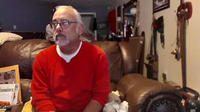 Snapshot of PincheDave4u chatting on December 2024 06:50:02 PM PincheDave4u online show from December 2024 06:50:02 PM