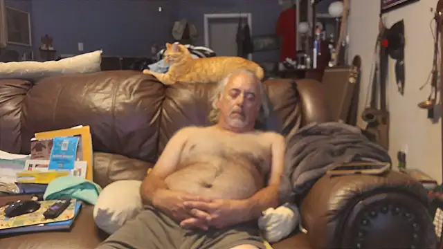 Snapshot of PincheDave4u chatting on January 2025 02:30:01 PM PincheDave4u online show from January 2025 02:30:01 PM