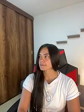 Snapshot of alexa_joonesofficial chatting on February 2025 10:03:02 PM alexa joonesofficial online show from February 2025 10:03:02 PM