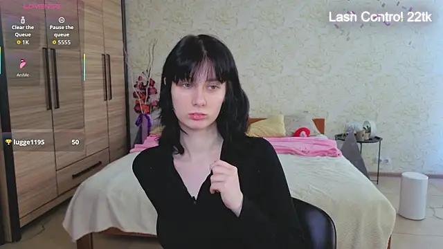 JulisSweet online show from March 2026 12:38:02 PM