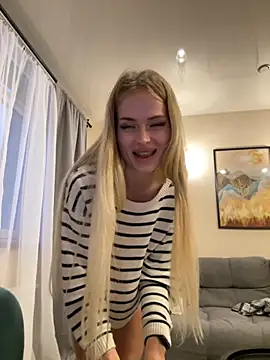 Vladamais online show from September 2025 04:10:02 PM