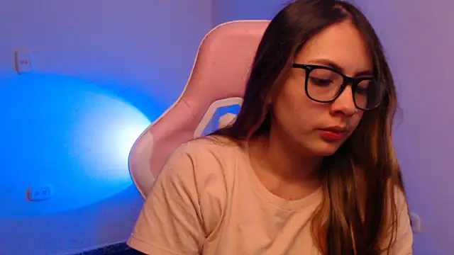 Snapshot of lalawhitte chatting on September 2025 09:59:02 PM lalawhitte online show from September 2025 09:59:02 PM