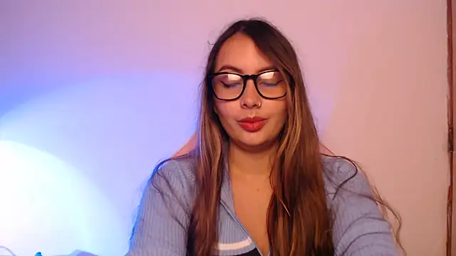 Snapshot of lalawhitte chatting on November 2025 11:54:01 AM lalawhitte online show from November 2025 11:54:01 AM