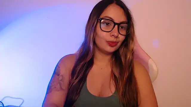 Snapshot of lalawhitte chatting on December 2025 09:43:01 PM lalawhitte online show from December 2025 09:43:01 PM