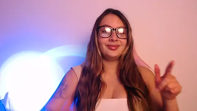 Snapshot of lalawhitte chatting on December 2025 10:26:02 PM lalawhitte online show from December 2025 10:26:02 PM