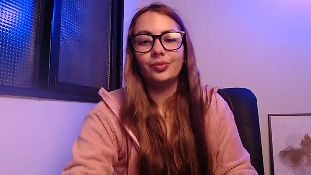 lalawhitte online show from April 2026 10:19:02 AM