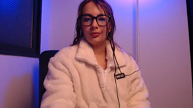 Snapshot of lalawhitte chatting on April 2026 09:58:01 AM lalawhitte online show from April 2026 09:58:01 AM