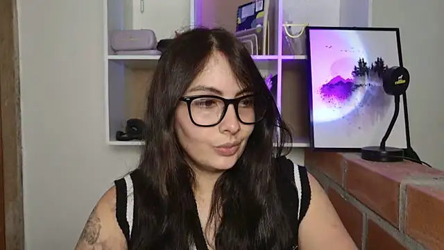 Snapshot of lalawhitte chatting on June 2026 03:25:01 PM lalawhitte online show from June 2026 03:25:01 PM