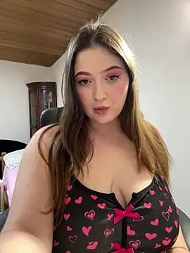 Kamilla Loop online show from March 2026 11:11:01 PM