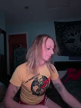 Snapshot of Cutetrans90 chatting on February 2025 06:54:01 AM Cutetrans90 online show from February 2025 06:54:01 AM