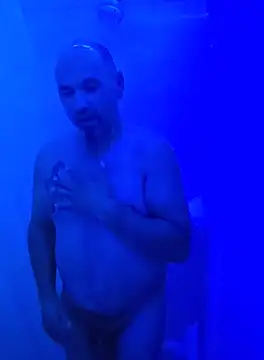 Snapshot of KrazyLegz chatting on October 2025 12:07:01 AM KrazyLegz online show from October 2025 12:07:01 AM