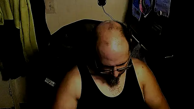 Snapshot of KrazyLegz chatting on November 2025 03:08:02 AM KrazyLegz online show from November 2025 03:08:02 AM