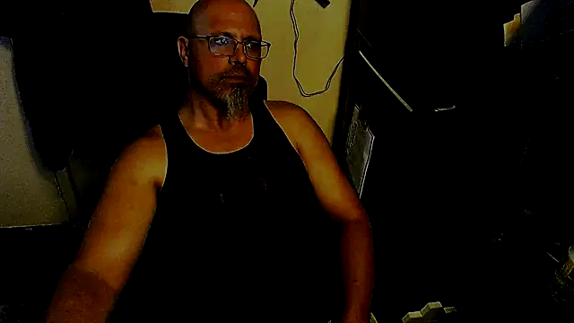 Snapshot of KrazyLegz chatting on May 2026 08:03:02 PM KrazyLegz online show from May 2026 08:03:02 PM