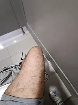 Snapshot of johny_69d@xh chatting on December 2024 07:50:02 AM johny 69dxh online show from December 2024 07:50:02 AM