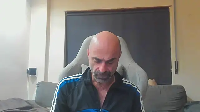 Snapshot of Bicopflirt chatting on November 2025 01:26:02 AM Bicopflirt online show from November 2025 01:26:02 AM