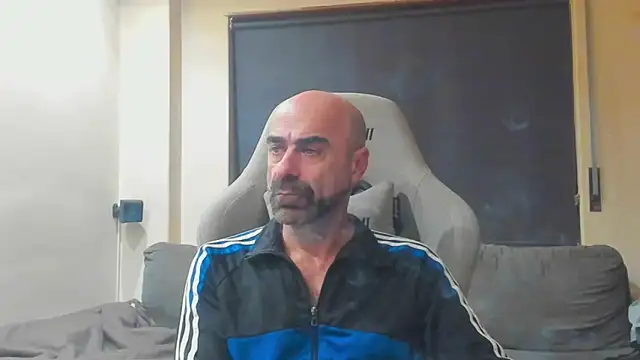 Snapshot of Bicopflirt chatting on December 2025 09:19:02 PM Bicopflirt online show from December 2025 09:19:02 PM