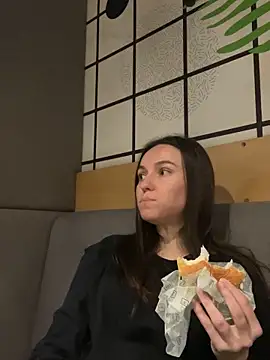 Snapshot of Jinna_milli chatting on March 2025 09:48:01 PM Jinna milli online show from March 2025 09:48:01 PM