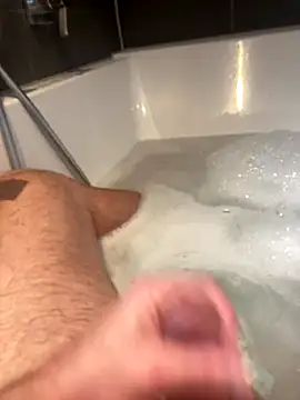 Snapshot of LivingLegend1978 chatting on October 2025 02:24:01 PM LivingLegend1978 online show from October 2025 02:24:01 PM